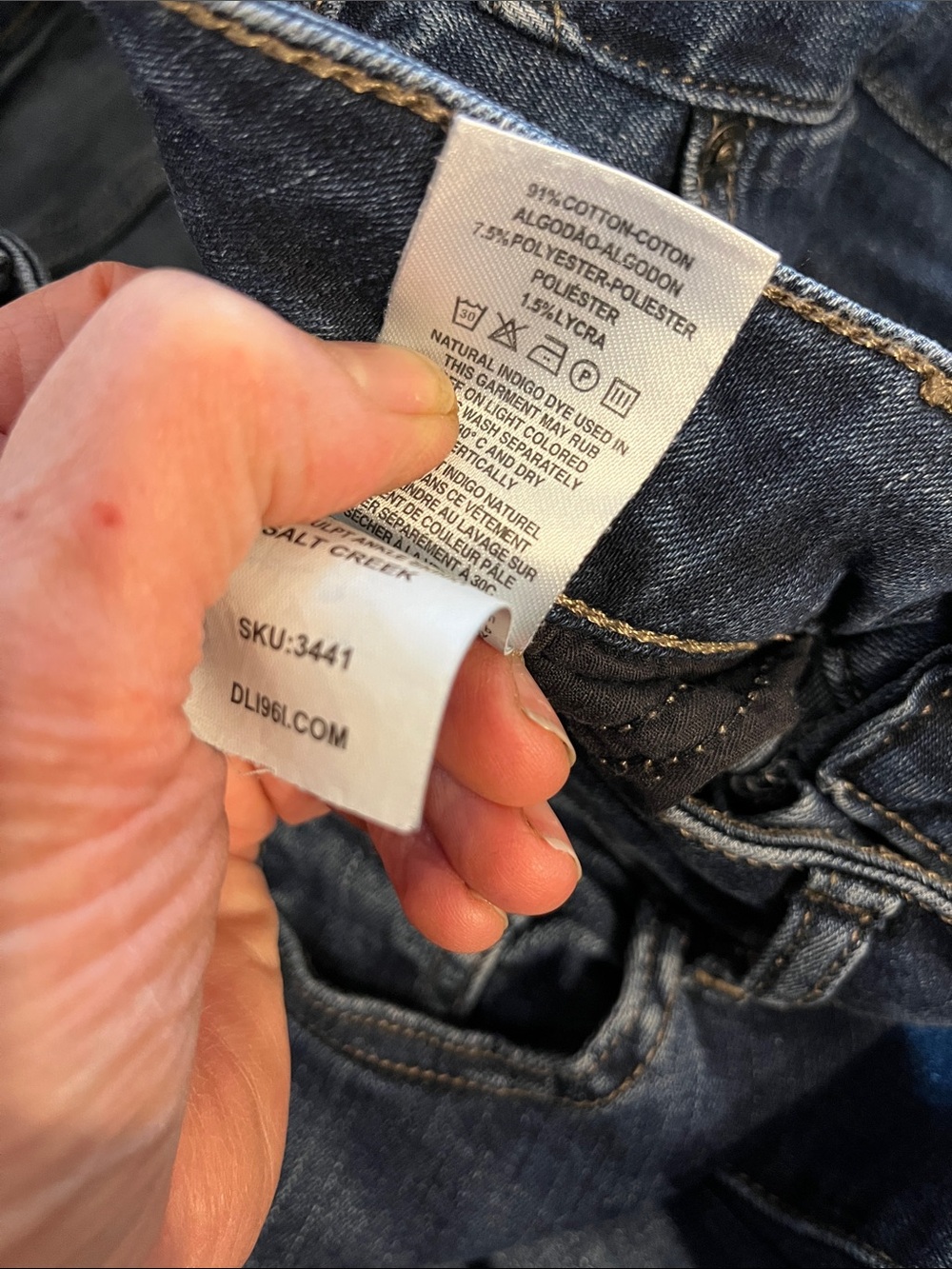 🌻3/$15🌻 DL1961 Dark Blue Skinny Jeans - Picture 9 of 9